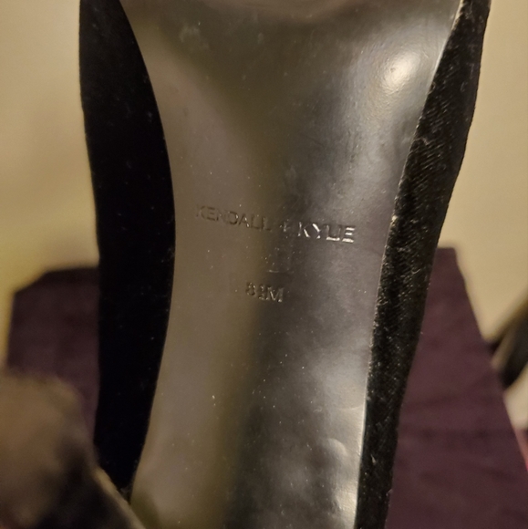 Sexy velvet lace up stilettos - Picture 2 of 7